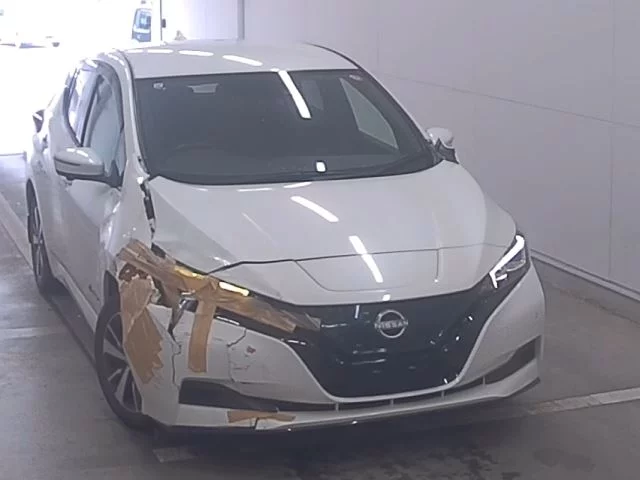 Nissan Leaf  с аукциона в Японии