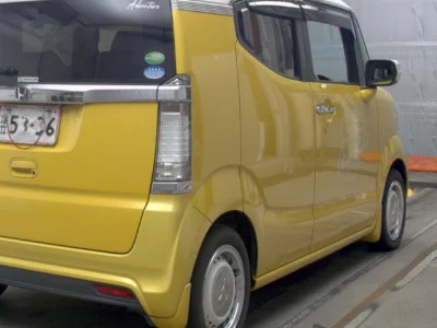 Honda N-Box Slash