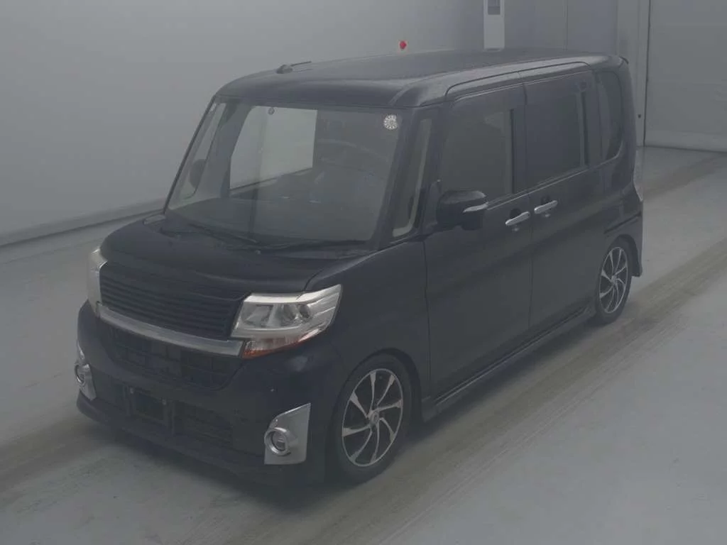 Daihatsu Tanto  с аукциона в Японии