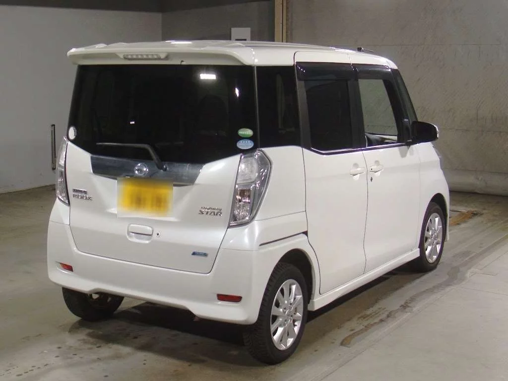 Nissan Dayz Roox  с аукциона в Японии