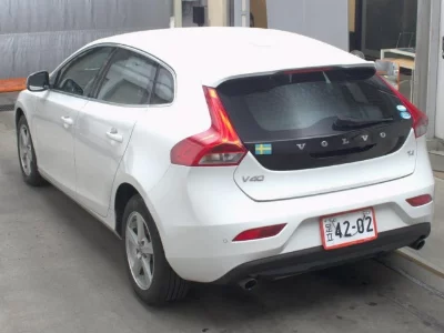 Volvo V40