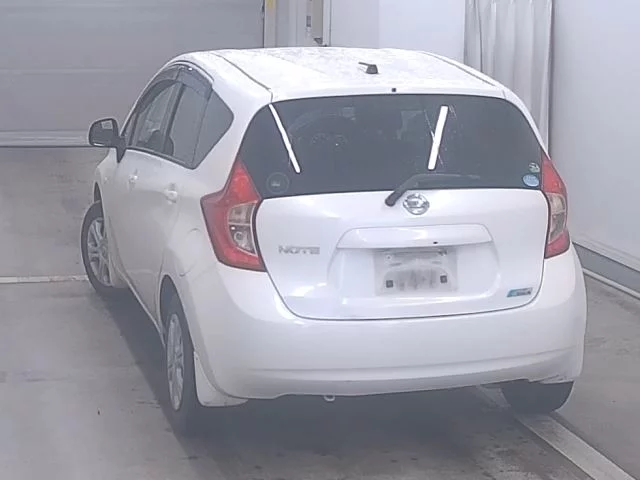 Nissan Note  с аукциона в Японии