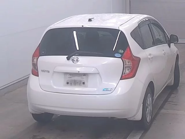 Nissan Note  с аукциона в Японии