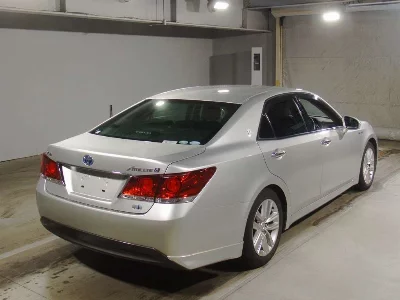 TOYOTA CROWN HYBRID