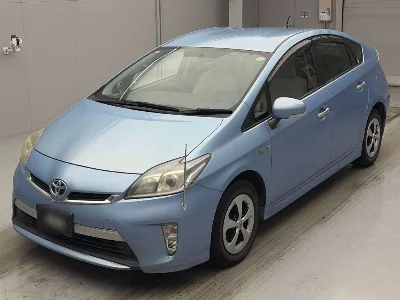 Toyota Prius PHV