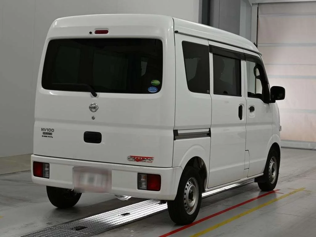 Nissan NV100 Clipper  с аукциона в Японии