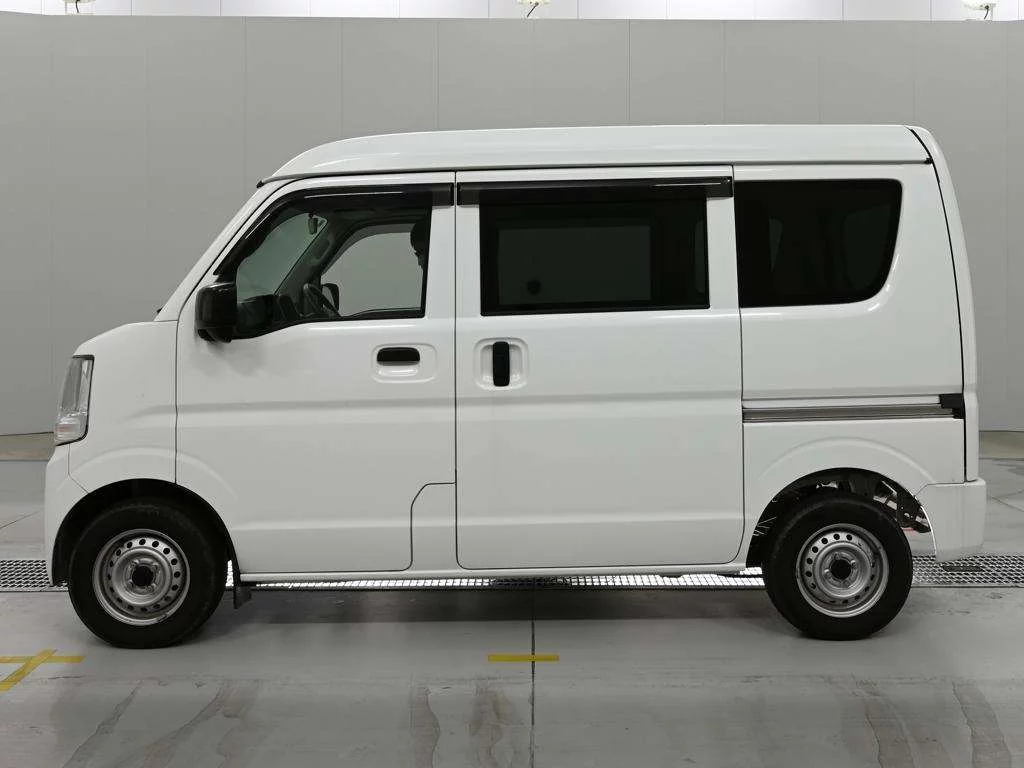 Nissan NV100 Clipper  с аукциона в Японии