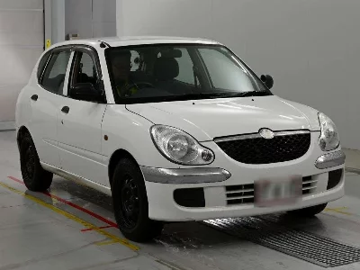 Daihatsu Storia