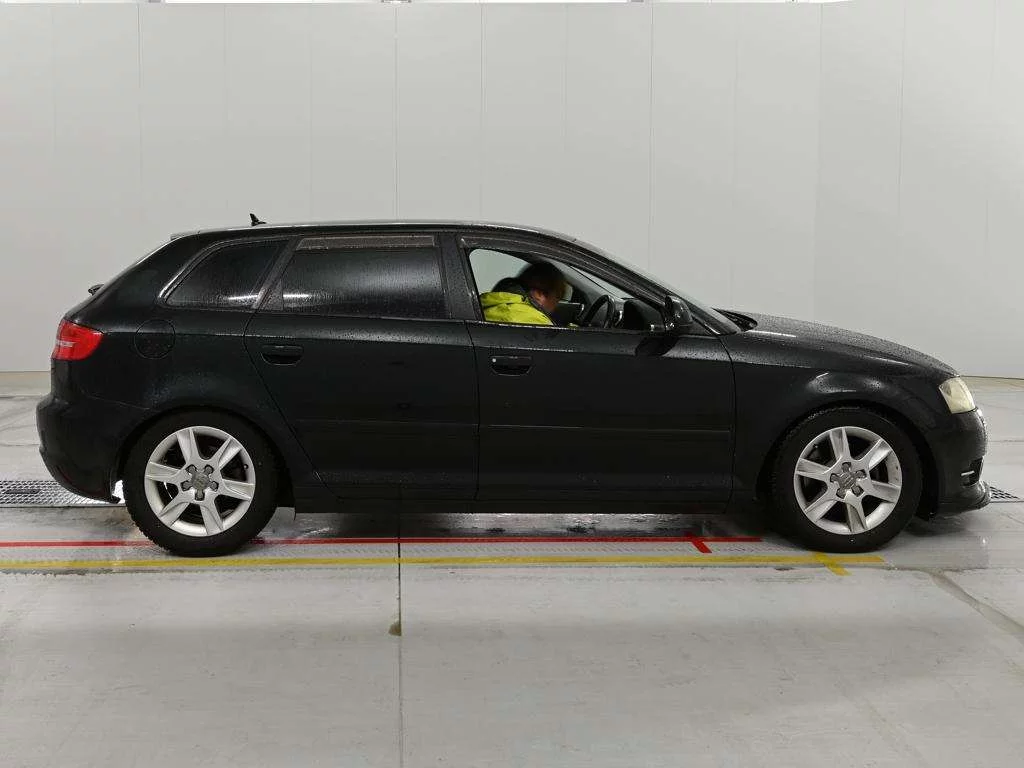 Audi A3  с аукциона в Японии