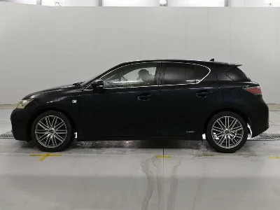 Lexus CT200h
