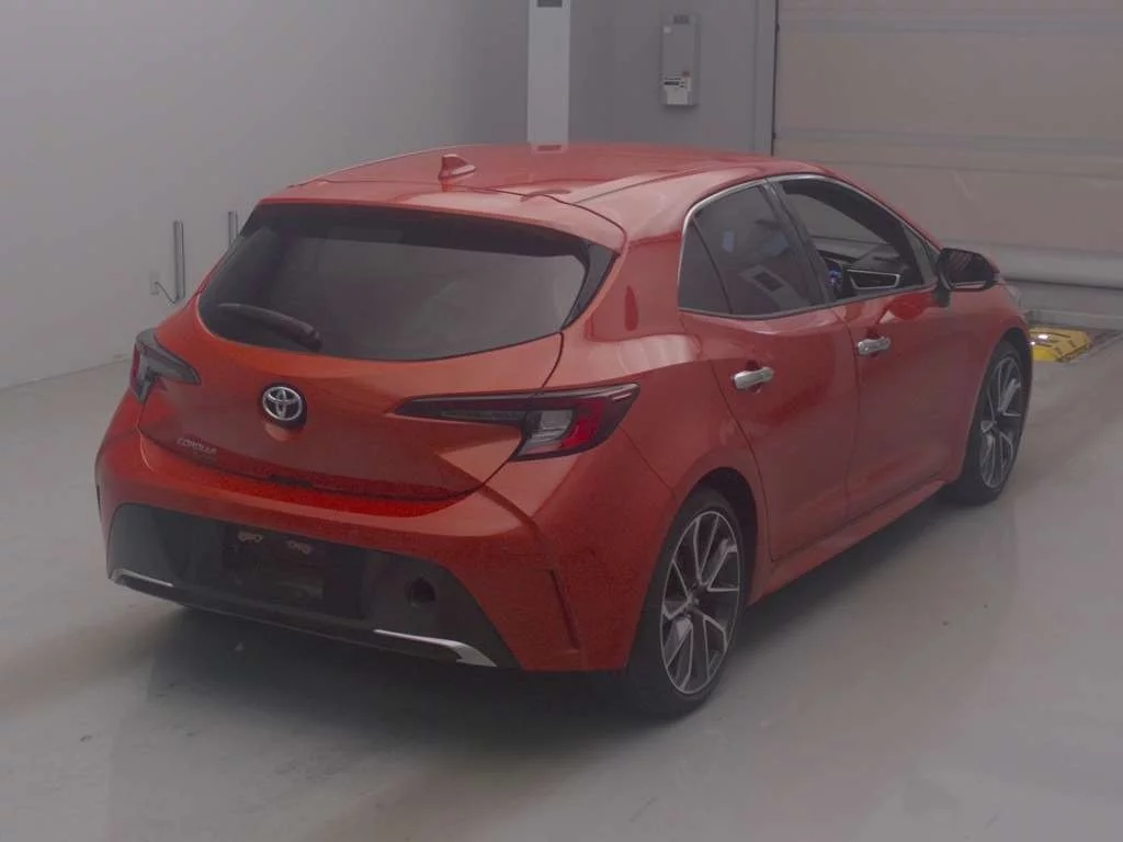 Toyota Corolla Hatchback  с аукциона в Японии