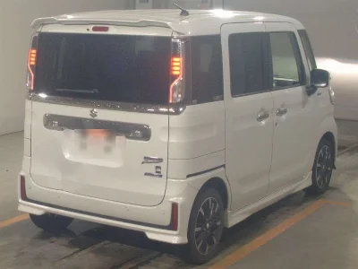 Suzuki Spacia Custom
