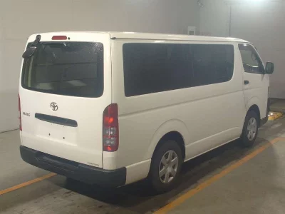 Toyota HiAce Van