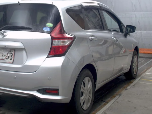 Nissan Note  с аукциона в Японии