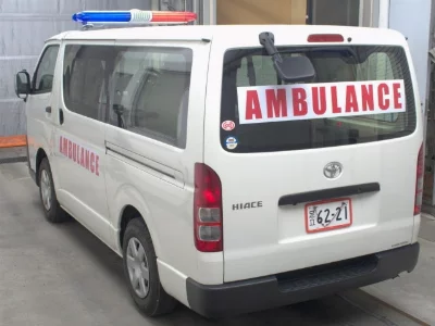TOYOTA HIACE VAN