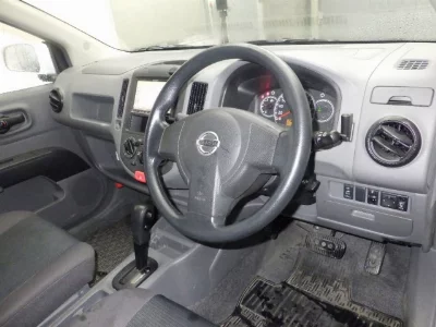 NISSAN AD VAN