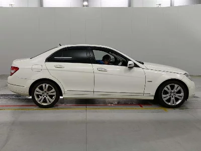 MERCEDES BENZ C CLASS