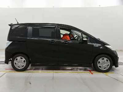 HONDA FREED HYBRID