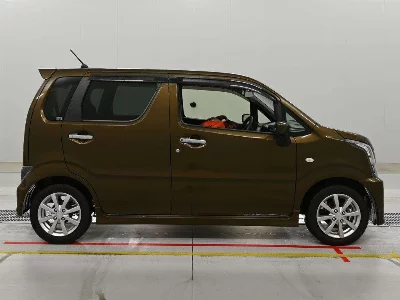 SUZUKI WAGON R STINGRAY