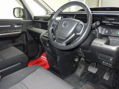 HONDA STEPWGN SPADA