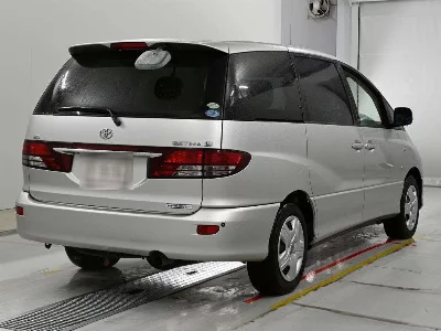 Toyota ESTIMA L