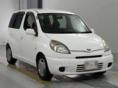 TOYOTA FUN CARGO