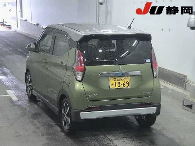Mitsubishi eK X