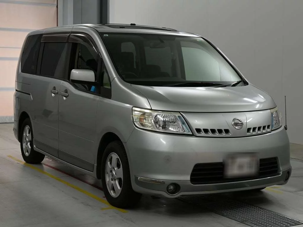 Nissan Serena  с аукциона в Японии