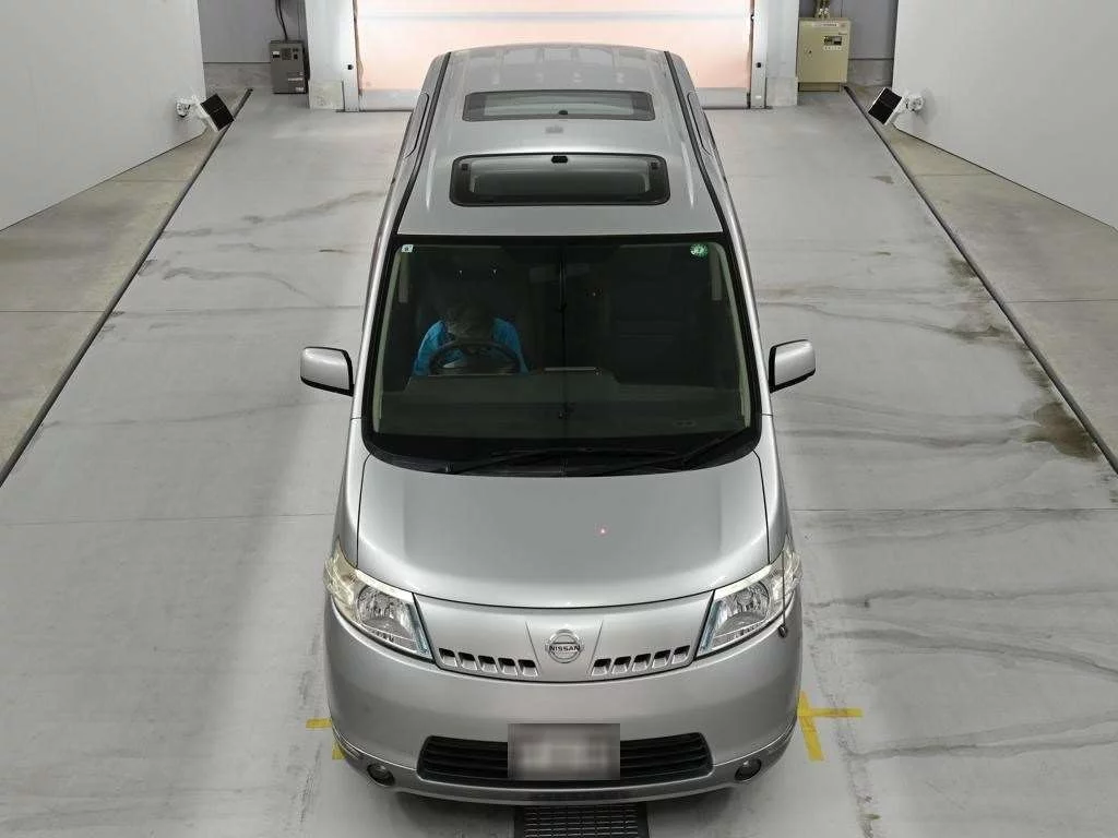 Nissan Serena  с аукциона в Японии