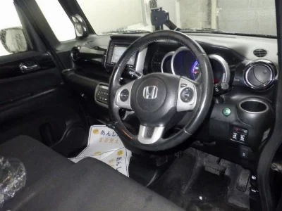 HONDA N BOX +