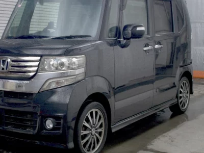 HONDA N BOX +