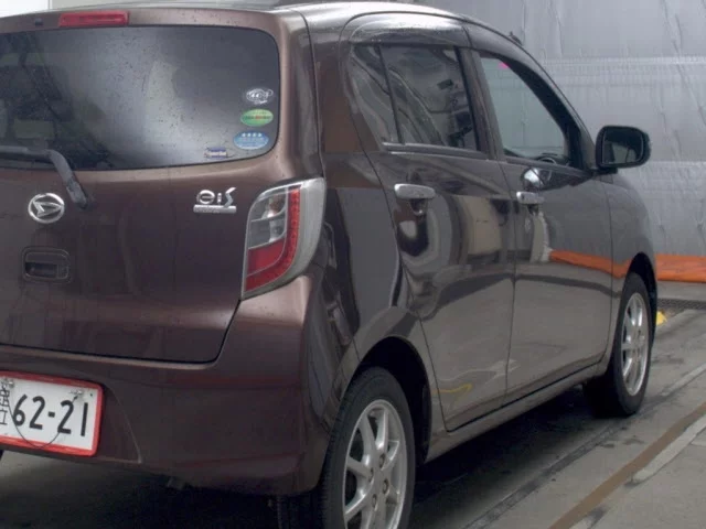 Daihatsu Mira e:S  с аукциона в Японии