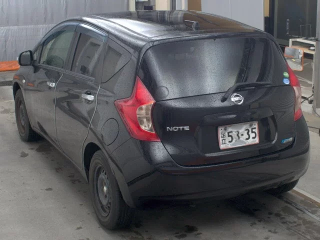 Nissan Note  с аукциона в Японии