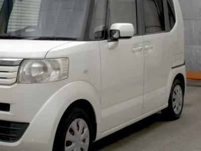 HONDA N BOX +