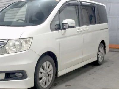 Honda STEPWGN SPADA