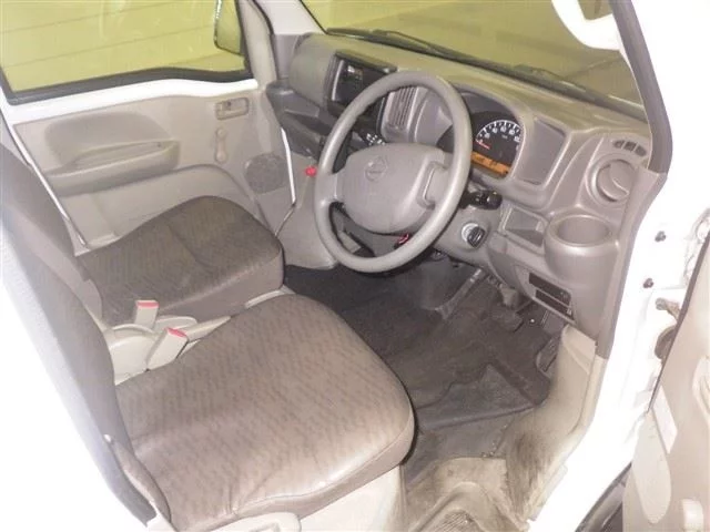 Nissan NV100 Clipper  с аукциона в Японии