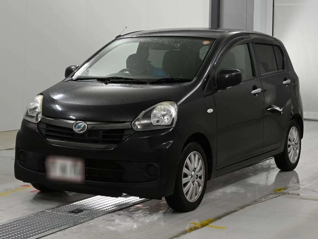 Daihatsu Mira e:S  с аукциона в Японии