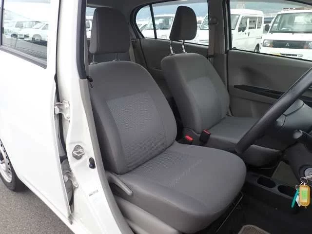 Daihatsu Mira e:S  с аукциона в Японии