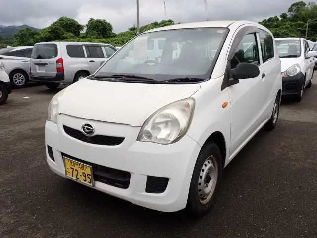 Daihatsu Mira  с аукциона в Японии