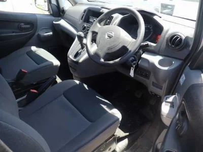Nissan NV200 VANETTE VAN