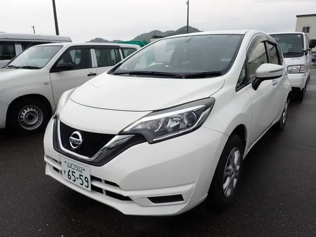 Nissan Note  с аукциона в Японии