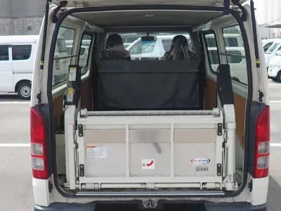 Toyota HiAce Van