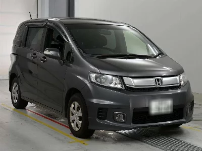 Honda Freed Spike