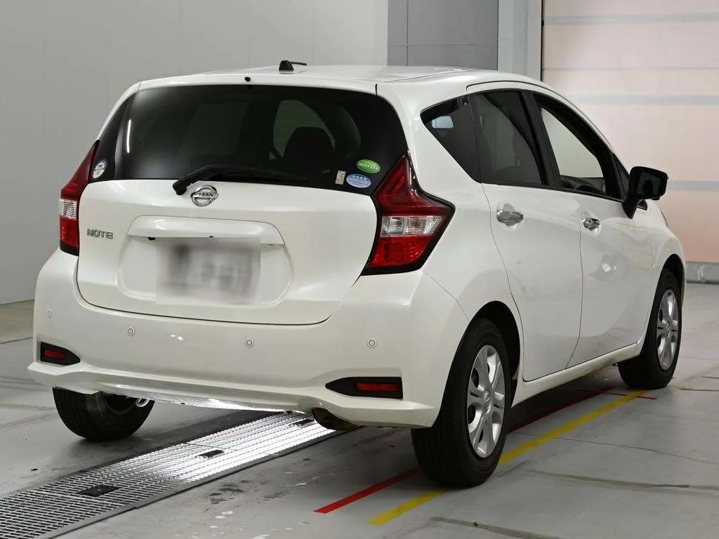 Nissan Note  с аукциона в Японии