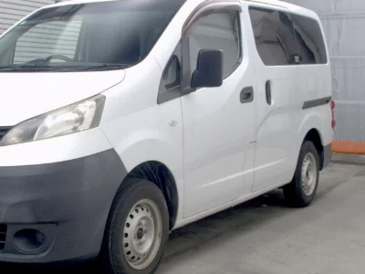 Nissan NV200 VANETTE VAN