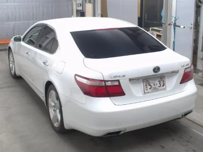 Lexus LS460L