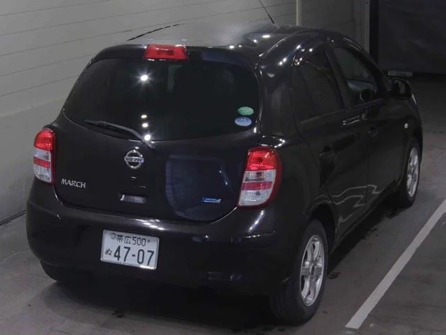 Nissan March  с аукциона в Японии