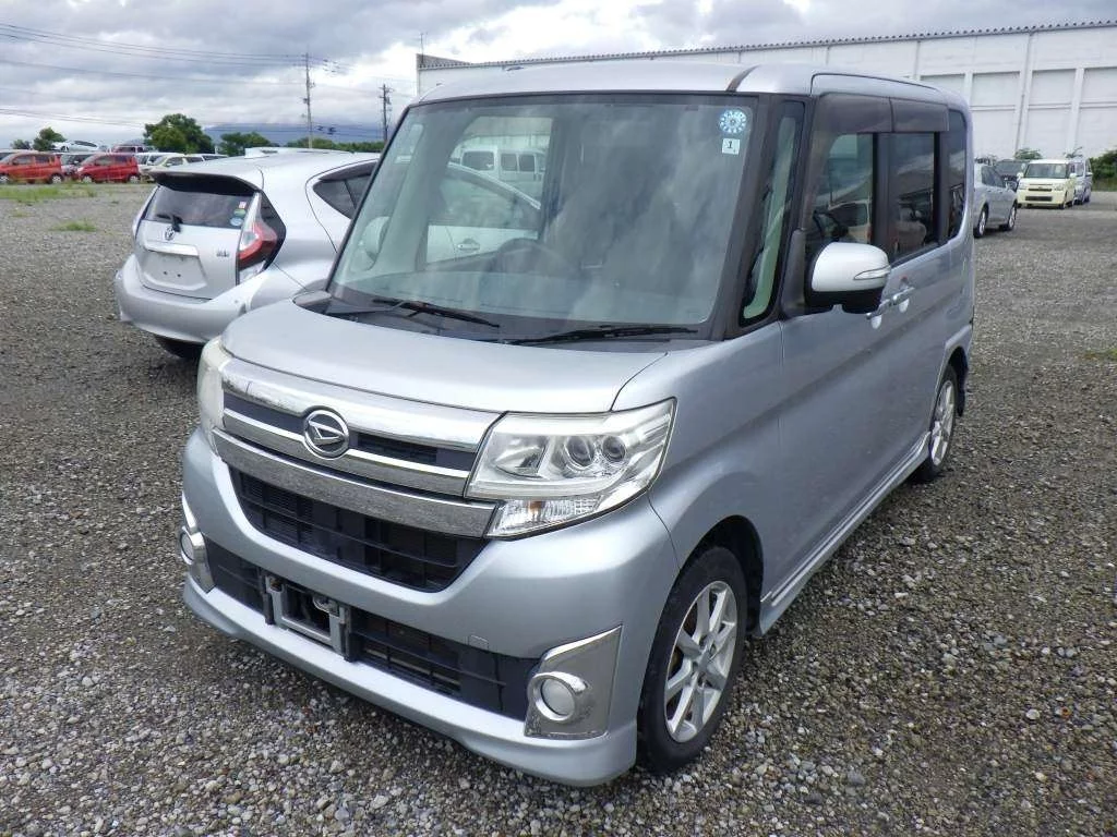 Daihatsu Tanto  с аукциона в Японии