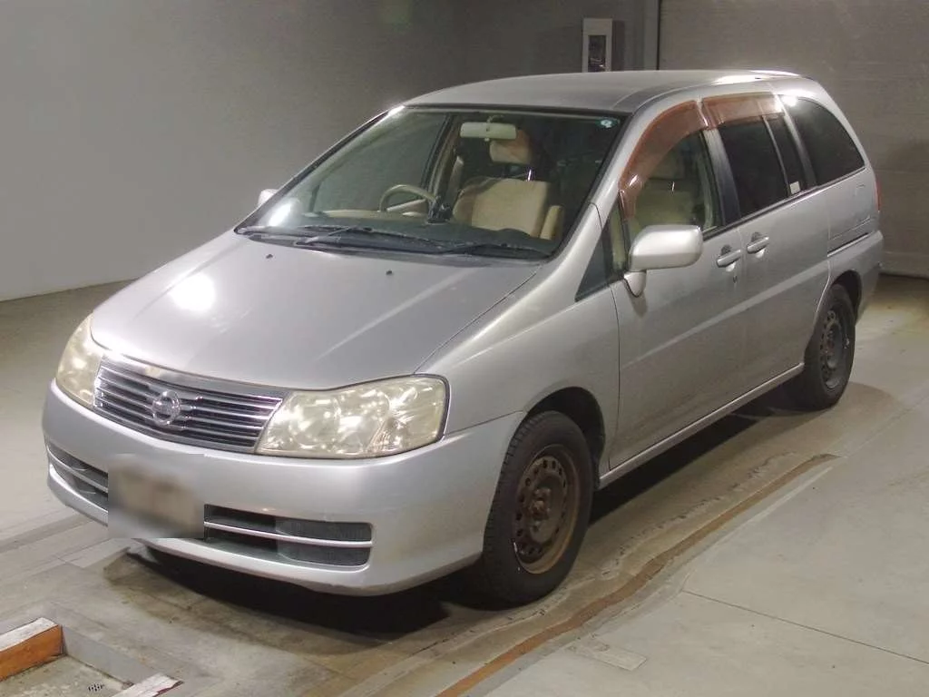 Nissan Liberty  с аукциона в Японии