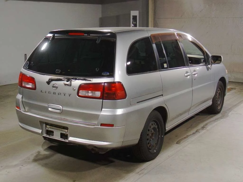 Nissan Liberty  с аукциона в Японии